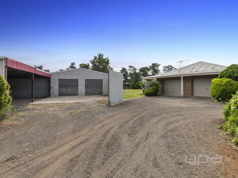 7 Greenstead Amble, Kurunjang VIC 3337