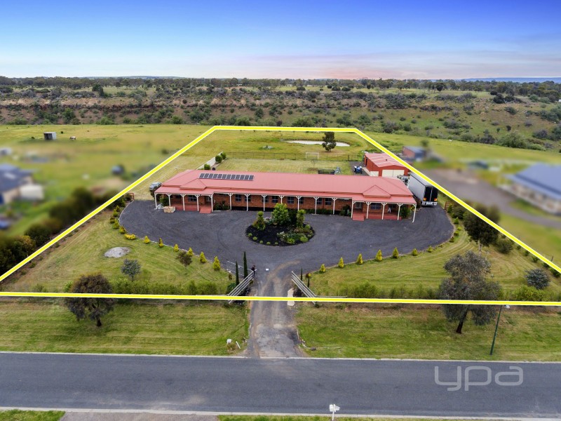 28 Riverview Drive, Hopetoun Park VIC 3340