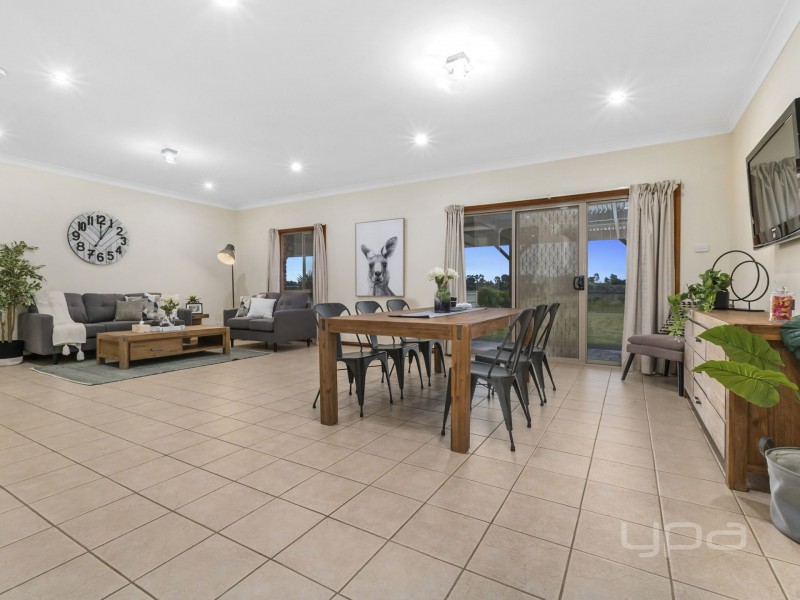 28 Riverview Drive, Hopetoun Park VIC 3340
