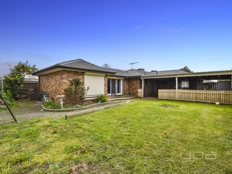 45 Kurrajong Crescent, Melton South VIC 3338