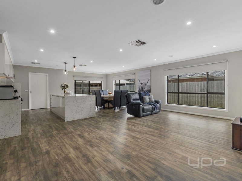 15 Jasmine Crescent, Ballan VIC 3342