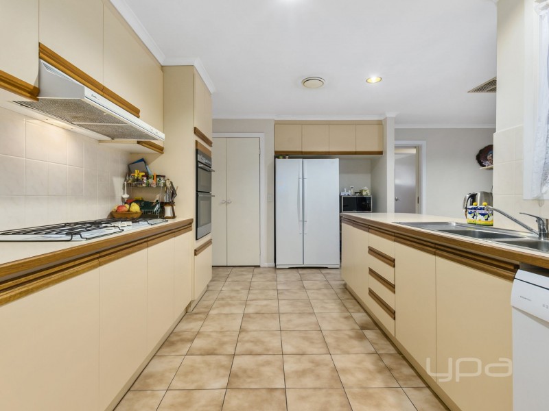 16 Benjamin Court, Kurunjang VIC 3337