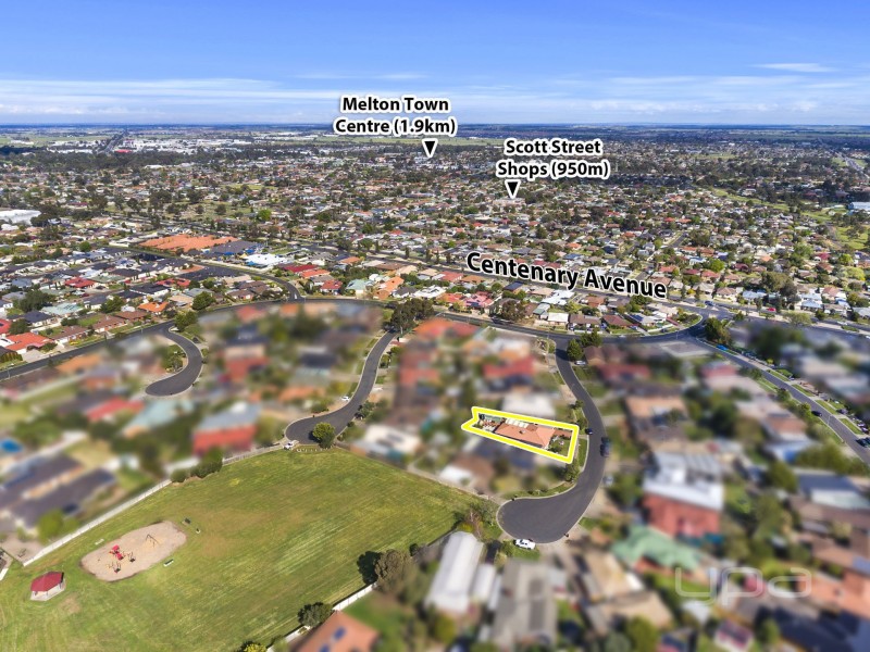 16 Benjamin Court, Kurunjang VIC 3337