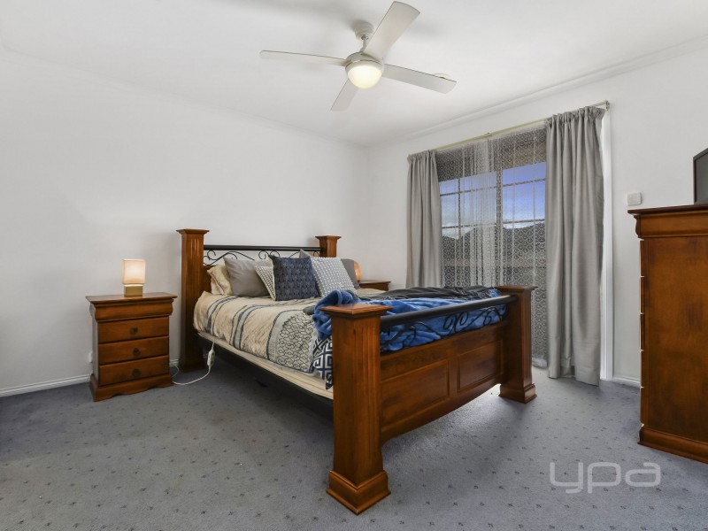 361 Centenary Avenue, Melton West VIC 3337