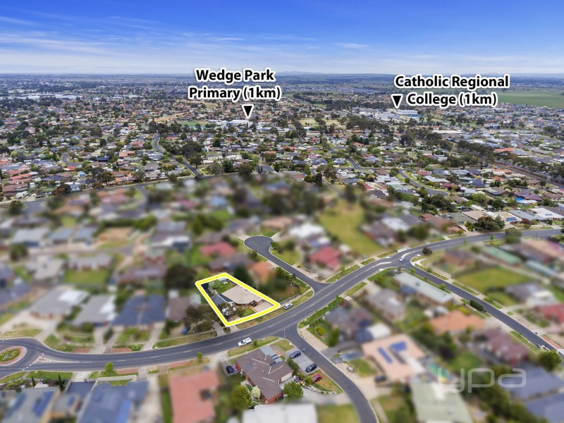 361 Centenary Avenue, Melton West VIC 3337
