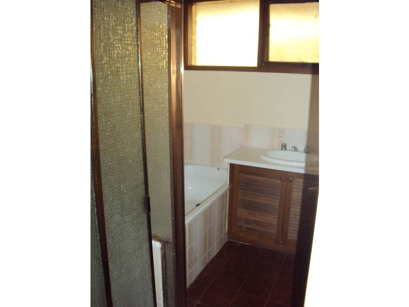 28 Childs Street, Melton South VIC 3338