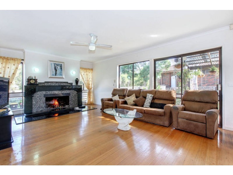 48 Manson Drive, Melton South VIC 3338