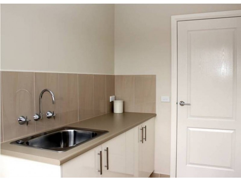 23 Desert Gum Way, Brookfield VIC 3338