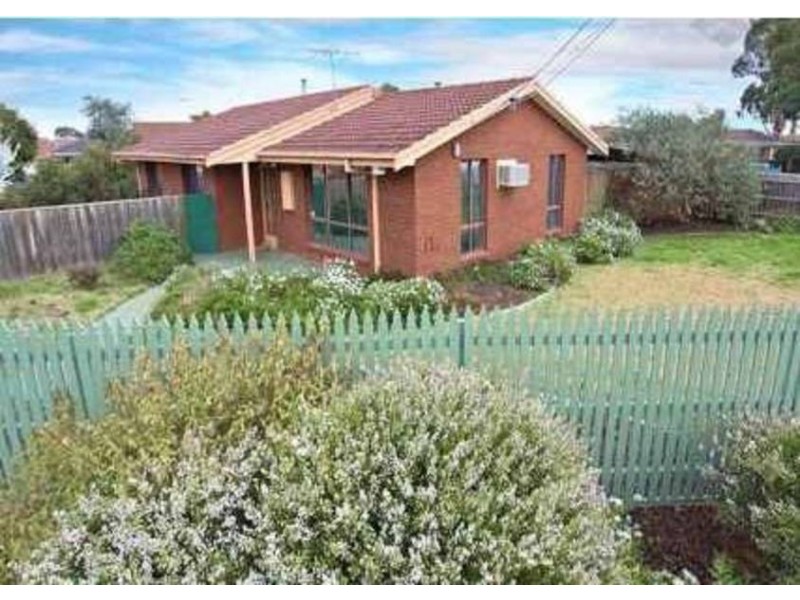 31 Richards Road, Melton South VIC 3338