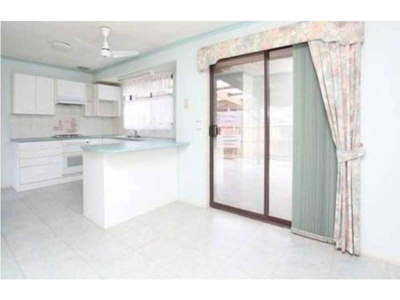 31 Richards Road, Melton South VIC 3338