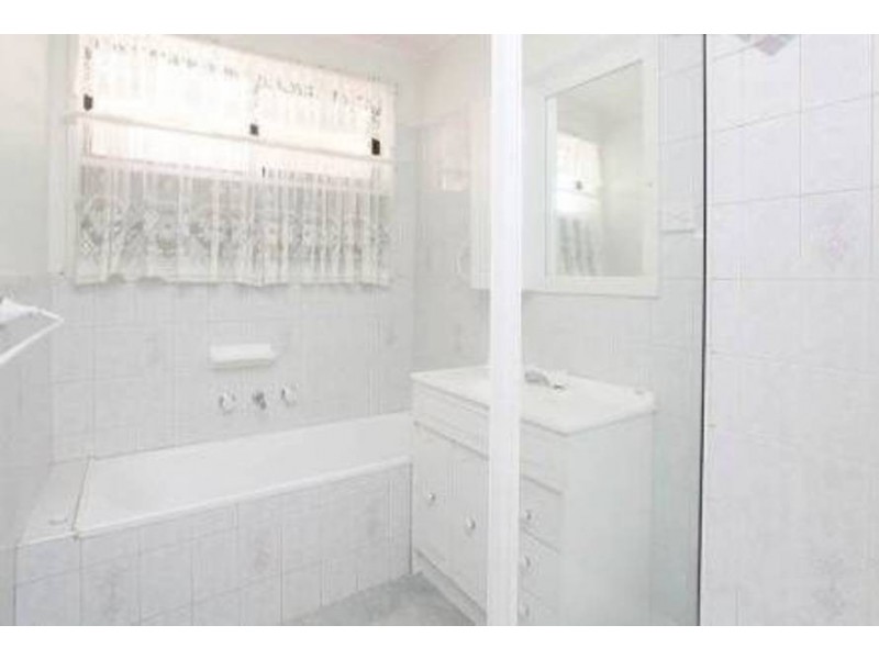 31 Richards Road, Melton South VIC 3338