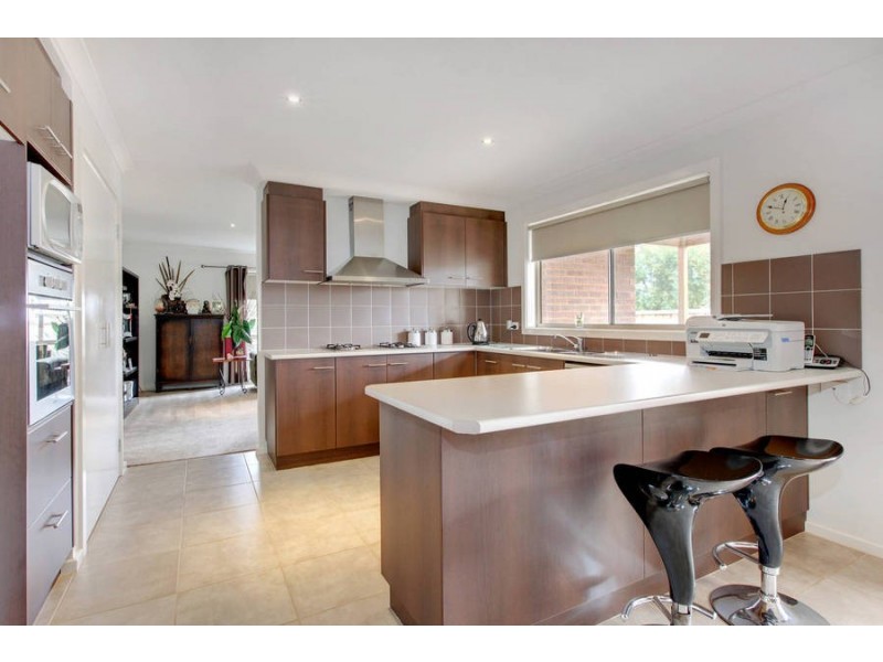 4 Ironbark Way, Brookfield VIC 3338