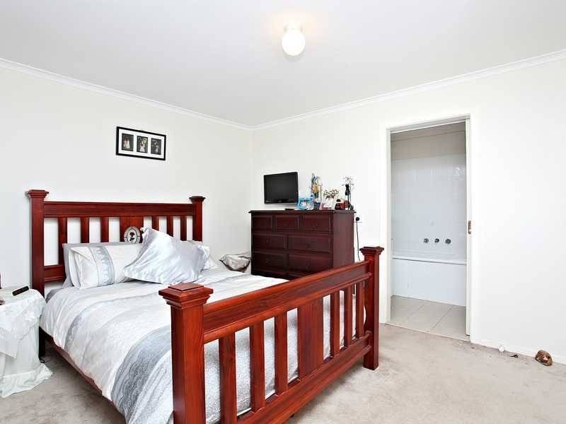 54 Westcott Parade, Rockbank VIC 3335