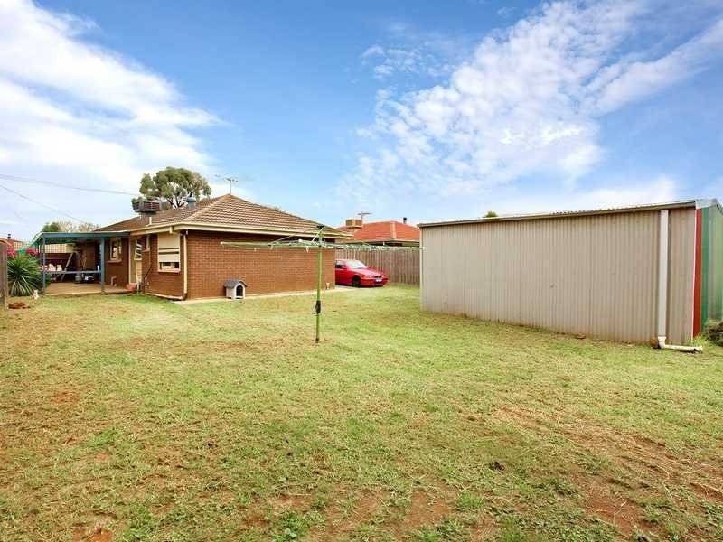 54 Westcott Parade, Rockbank VIC 3335