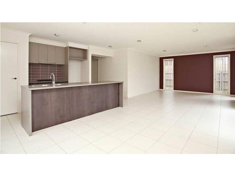 70 Fairhaven Boulevard, Melton West VIC 3337