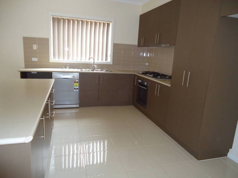 186 Botanica Springs Boulevard, Brookfield VIC 3338