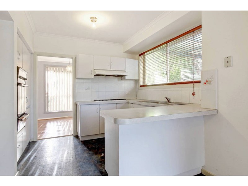 13 Prior Court, Brookfield VIC 3338