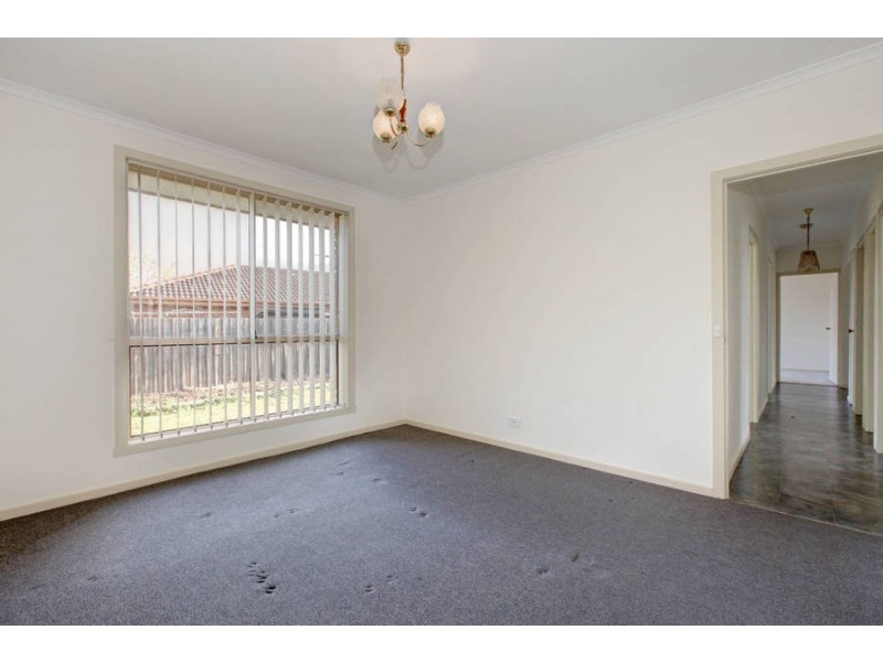 13 Prior Court, Brookfield VIC 3338