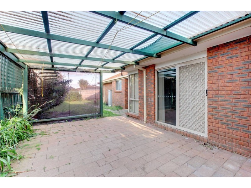 13 Prior Court, Brookfield VIC 3338