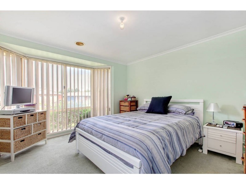 316 Centenary Avenue, Melton West VIC 3337