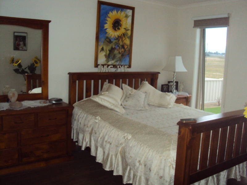 15 Fieldstone Way, Brookfield VIC 3338