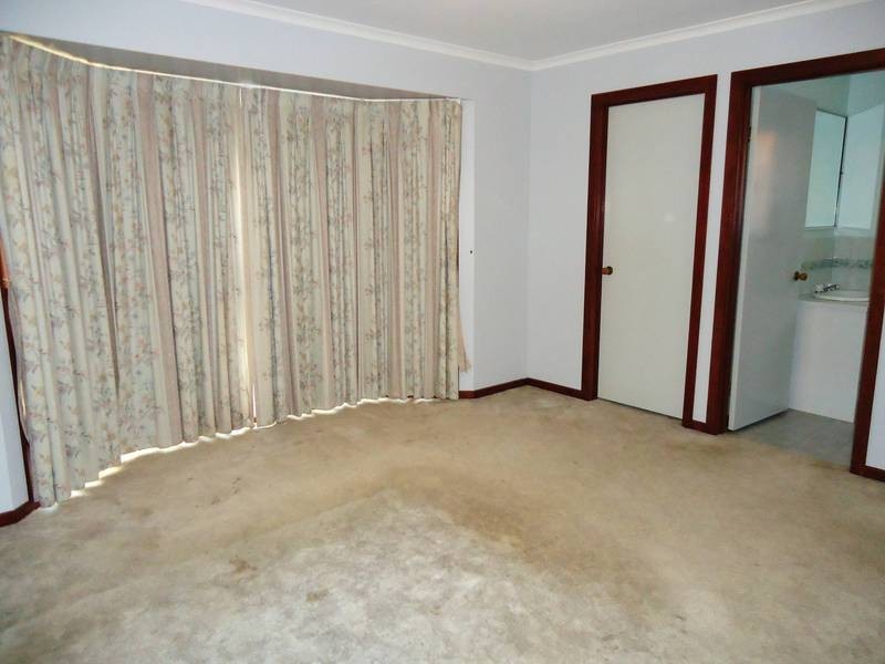 3 Barleycorn Place, Melton West VIC 3337