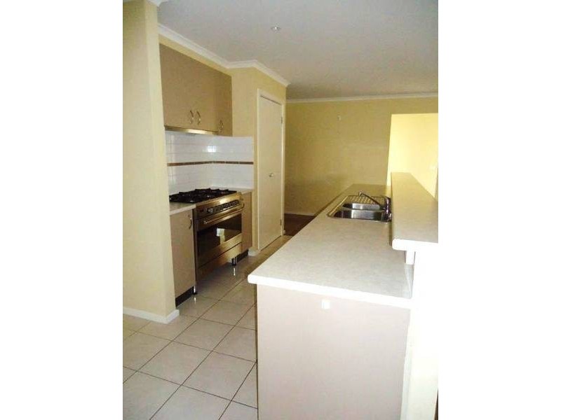 39 Kirkton Drive, Melton VIC 3337