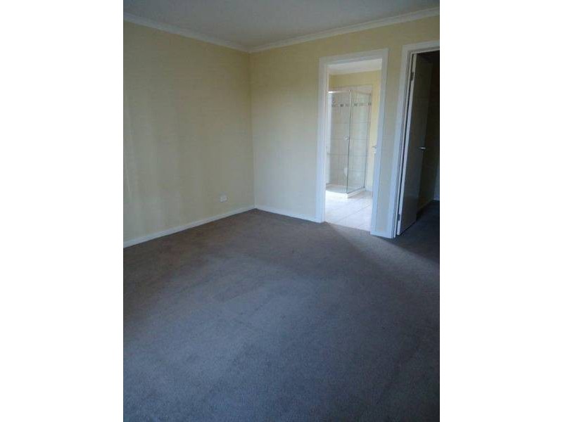 39 Kirkton Drive, Melton VIC 3337