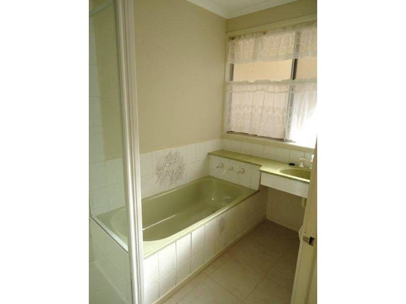 76  Exford Road, Melton South VIC 3338