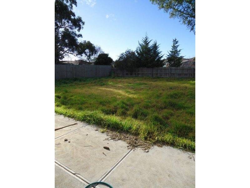 76  Exford Road, Melton South VIC 3338