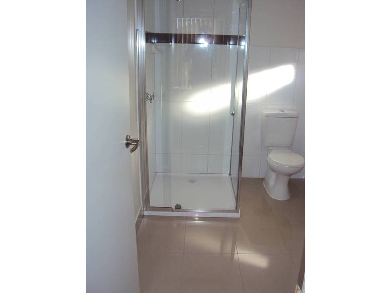 73 Lakewood Boulevard, Melton VIC 3337