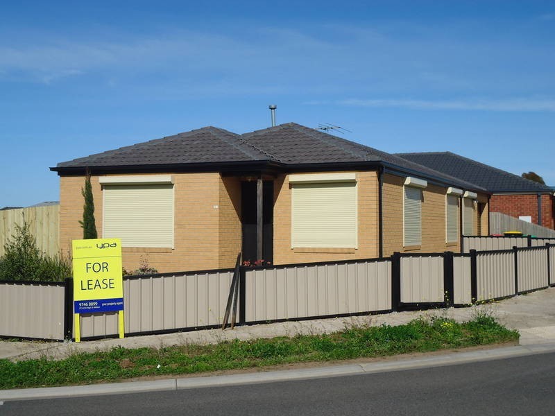 30 Caitlyn Drive, Melton West VIC 3337