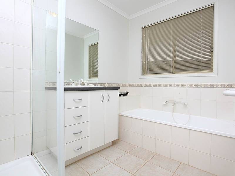 6 Jaque Court, Kurunjang VIC 3337