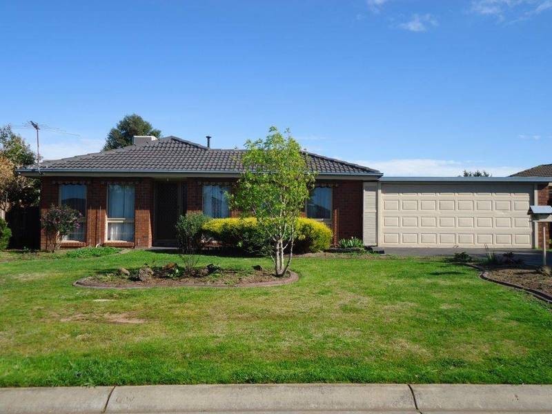 14 Anniba Court, Melton West VIC 3337