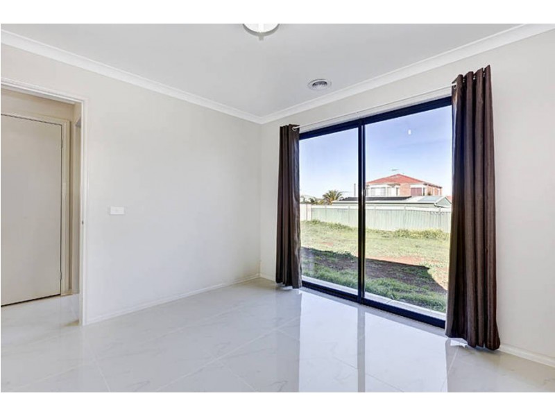 28 McBurnie Drive, Kurunjang VIC 3337