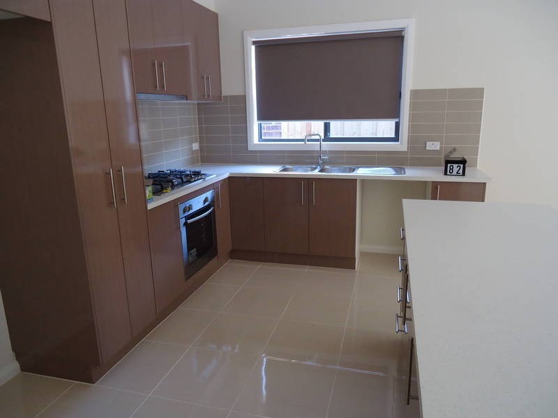 82 Saltbush Crescent, Brookfield VIC 3338