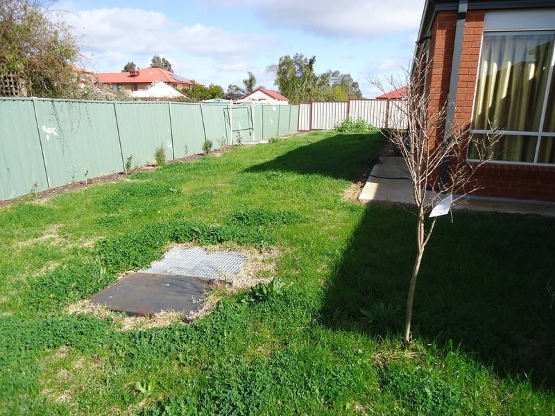 1/26 McBurnie Drive, Melton West VIC 3337