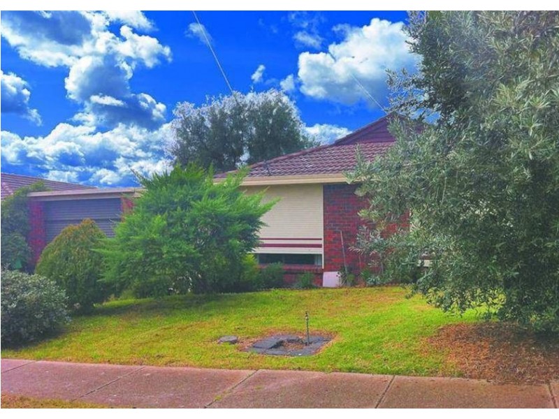 3 Exell Avenue, Melton South VIC 3338