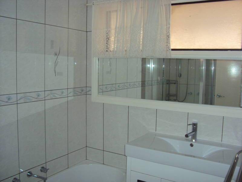 3 Exell Avenue, Melton South VIC 3338