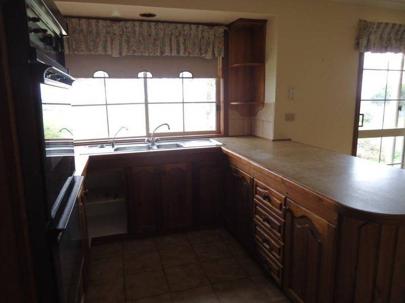 64 Balmer Grange Boulevard, Brookfield VIC 3338