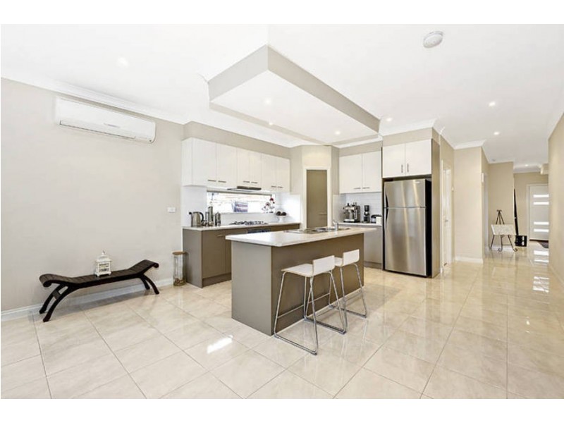 18 Thornhill Street, Melton West VIC 3337