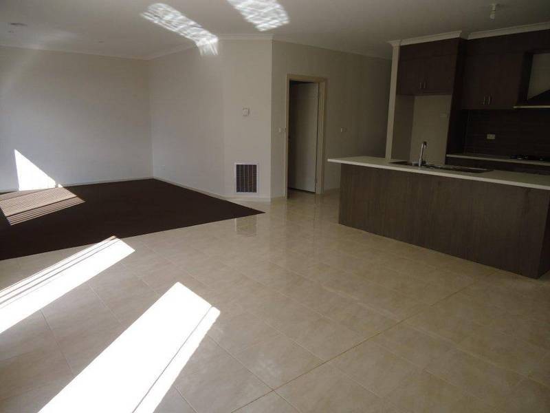 24 Stringybark Avenue, Brookfield VIC 3338