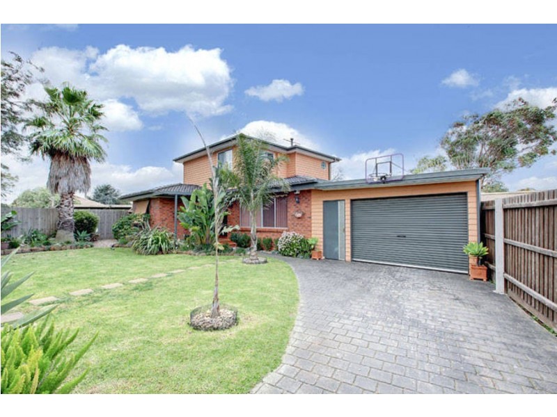 10 Glamis Place, Melton West VIC 3337