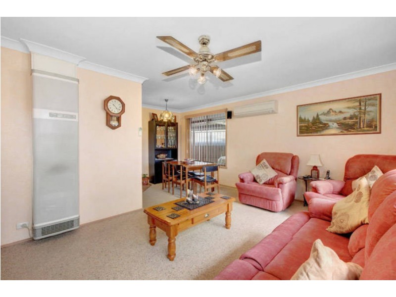 10 Glamis Place, Melton West VIC 3337