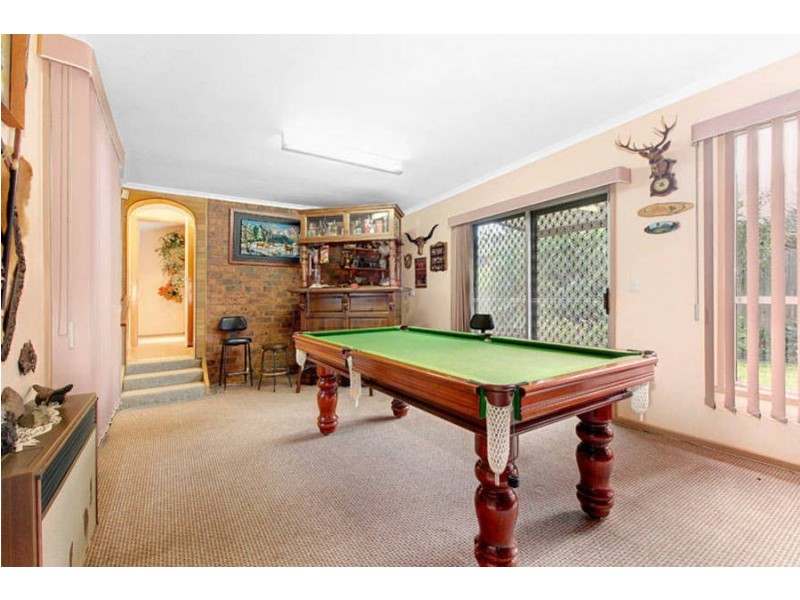 10 Glamis Place, Melton West VIC 3337