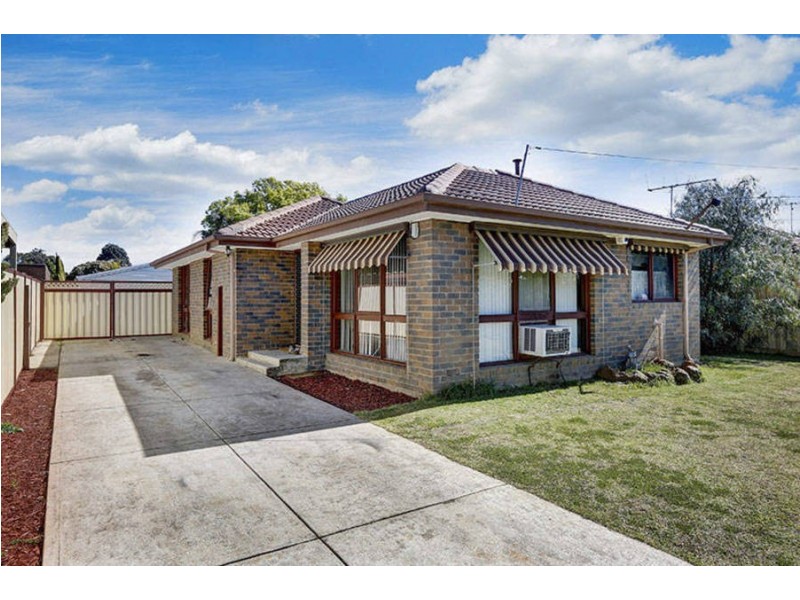 73 Blamey Drive, Melton South VIC 3338