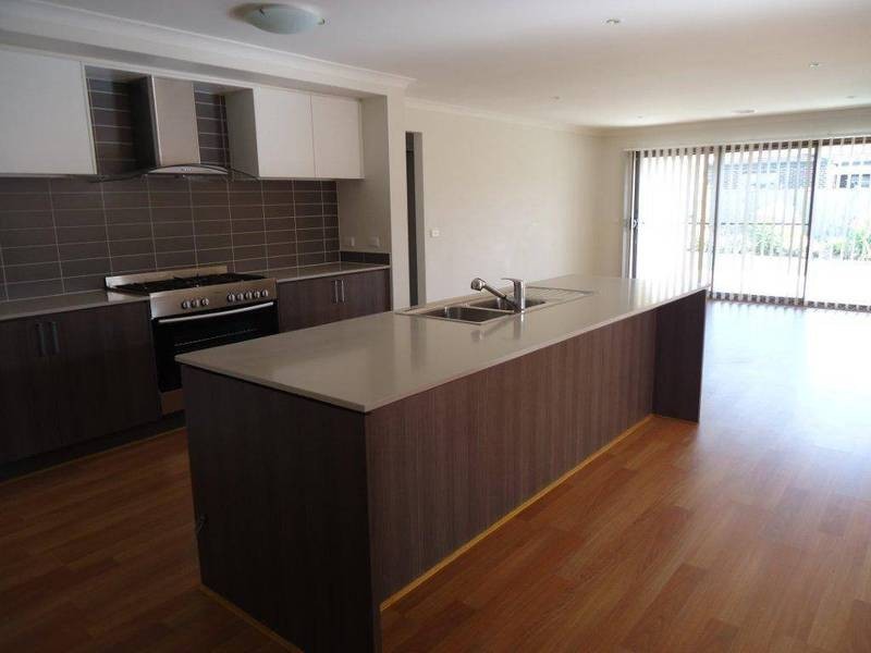 120 Botanica Springs Boulevard, Brookfield VIC 3338