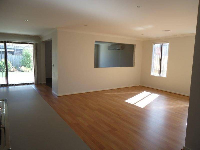 120 Botanica Springs Boulevard, Brookfield VIC 3338