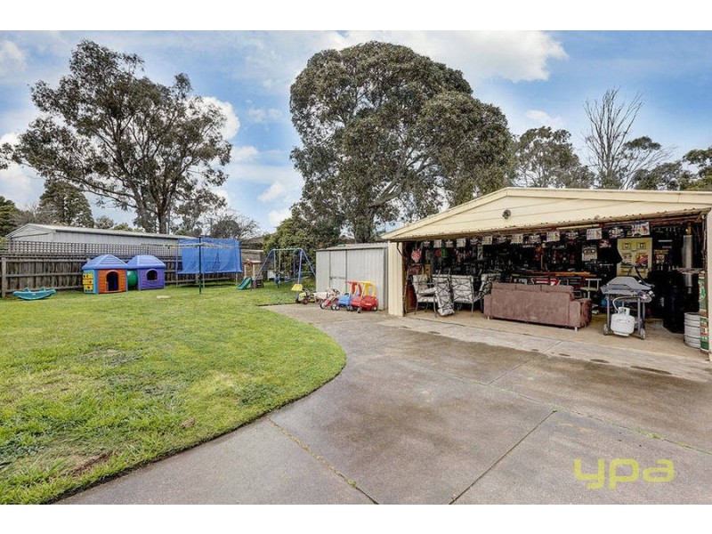 47 Centenary Avenue, Melton VIC 3337