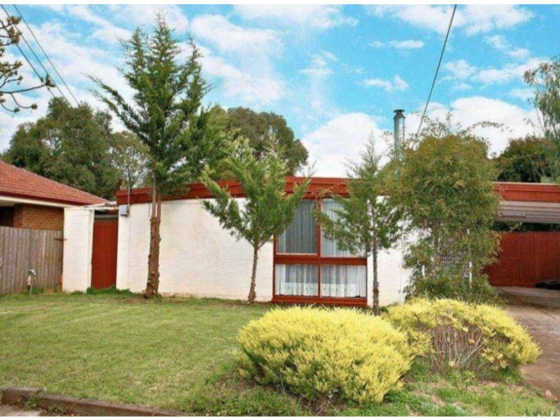 73 First Avenue, Melton South VIC 3338